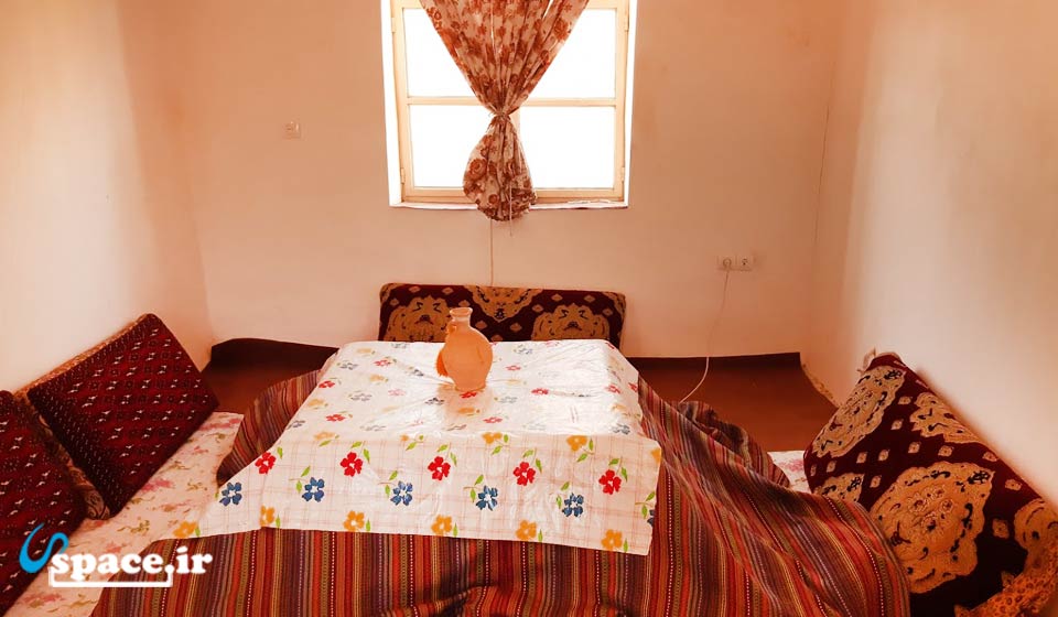نمای داخلی اقامتگاه بومگردی هزاوه هزارآبه - اراک - روستای هزاوه